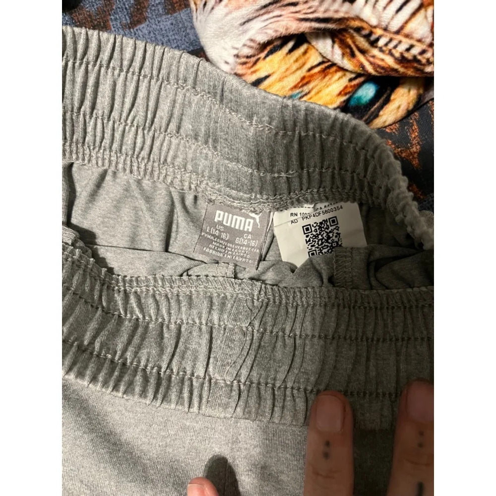 Boys Puma Gray Shorts Size L (14-16) Activewear